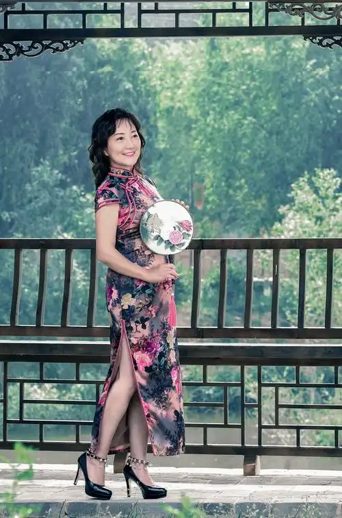 其它 6月21日老北味美人图之二(好歌摄影) 写美篇《穿越民国的旗袍》