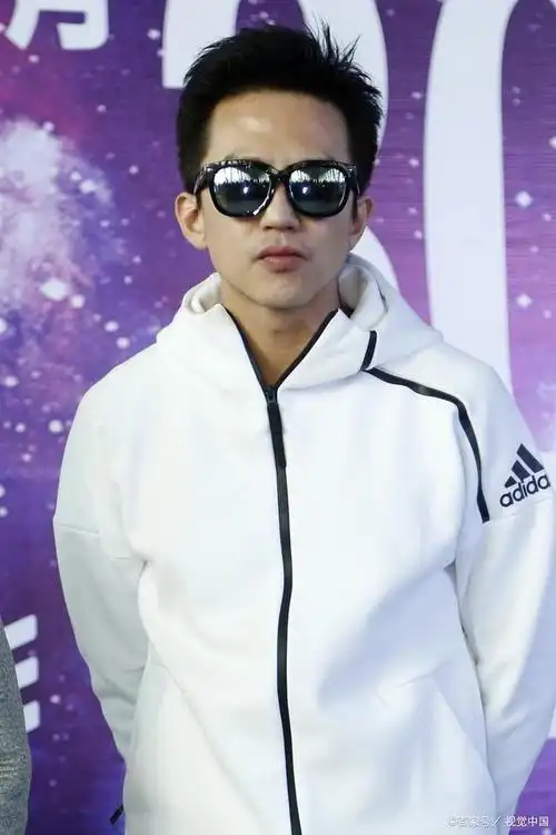 你有没有想过,当初那个阳光帅气,拥有无数妹粉的小鲜肉邓超,如今已经