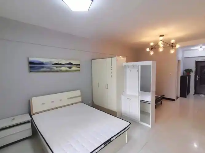 富田太阳城七里河地铁口整租一室一厅一卫