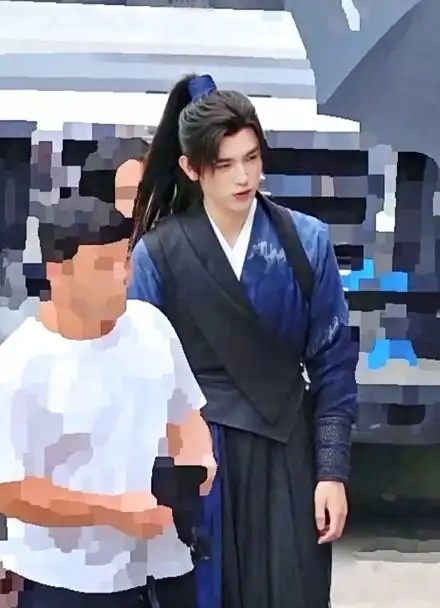 陈飞宇罗云熙皓衣行路透师徒林间嬉戏