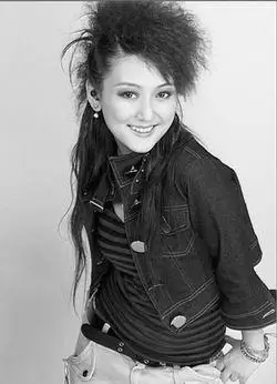 成都超级女声夏颖被推荐演海岩新剧图