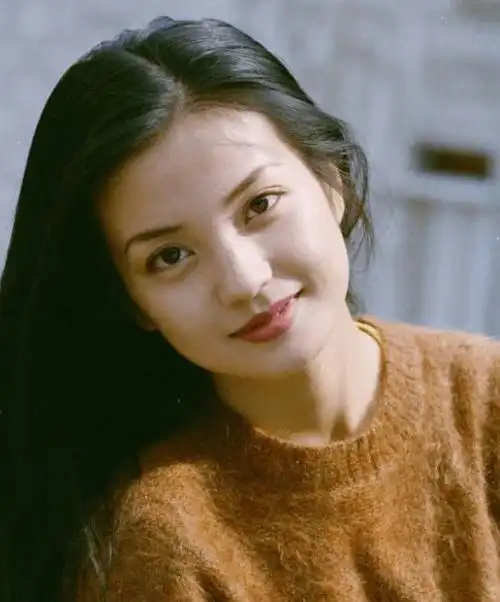 张哲瀚参观日本神社网友表示不意外老板赵薇更猛照片风波