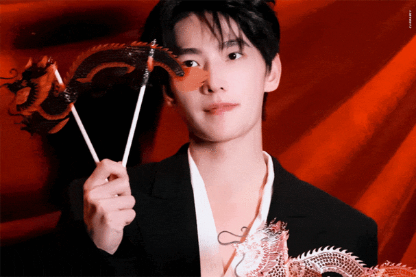 杨洋最新状态曝光,暴瘦10斤瘦成纸片人,这是怎么了?