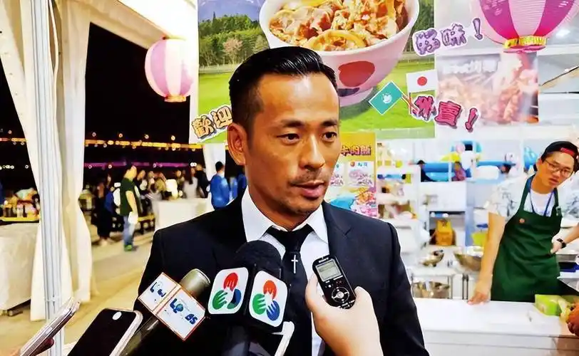 澳门另一博彩中介龙头德晋集团(下称"德晋")实控人,艺人安以轩丈夫