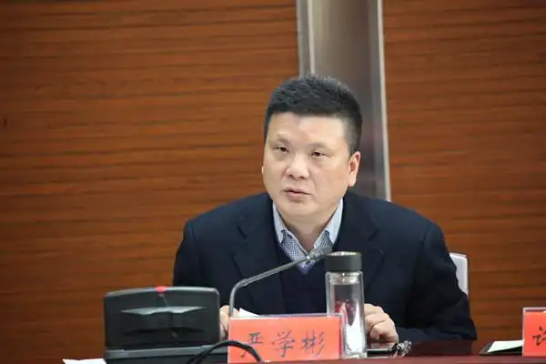 区人大常委会召开中小学校周边环境状况专题询问汇报会