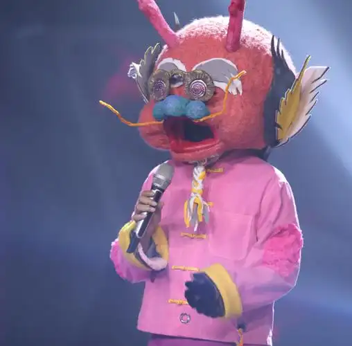 被吴青峰阴影笼罩之下的蒙面唱将猜猜猜心疼其他唱将