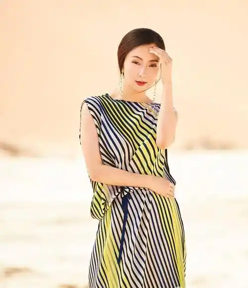 陶虹48岁身材太火辣!