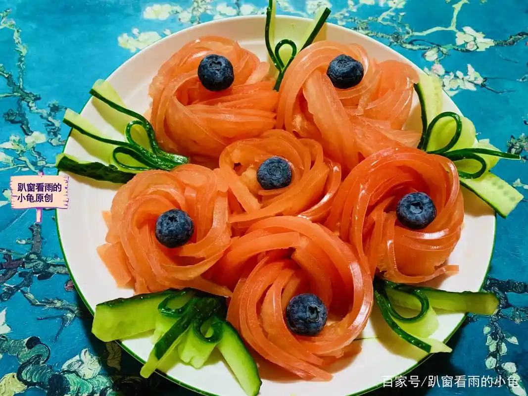 过年的凉菜"花开富贵",简单摆盘颜值高升,寓意红红火火