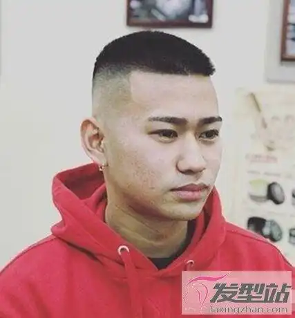男生时尚平头发型 清爽简约潮男必备