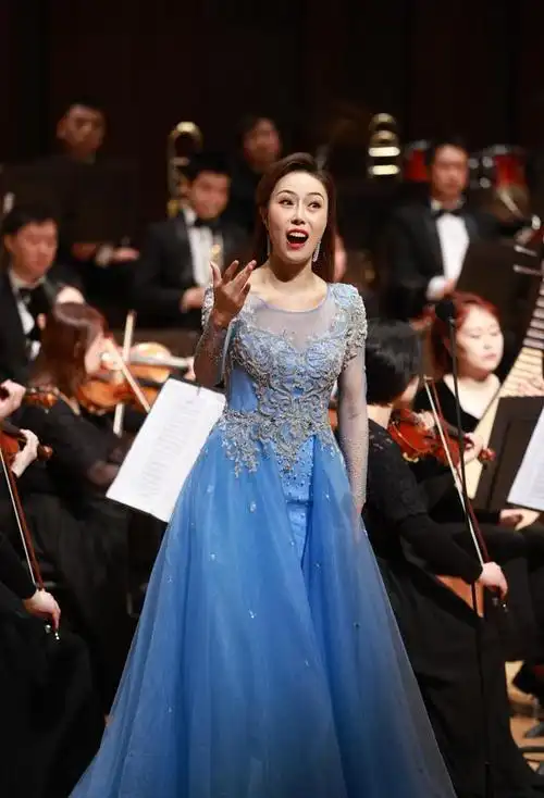 徐杰主持西安音乐学院声乐硕士张婷毕业独唱音乐会