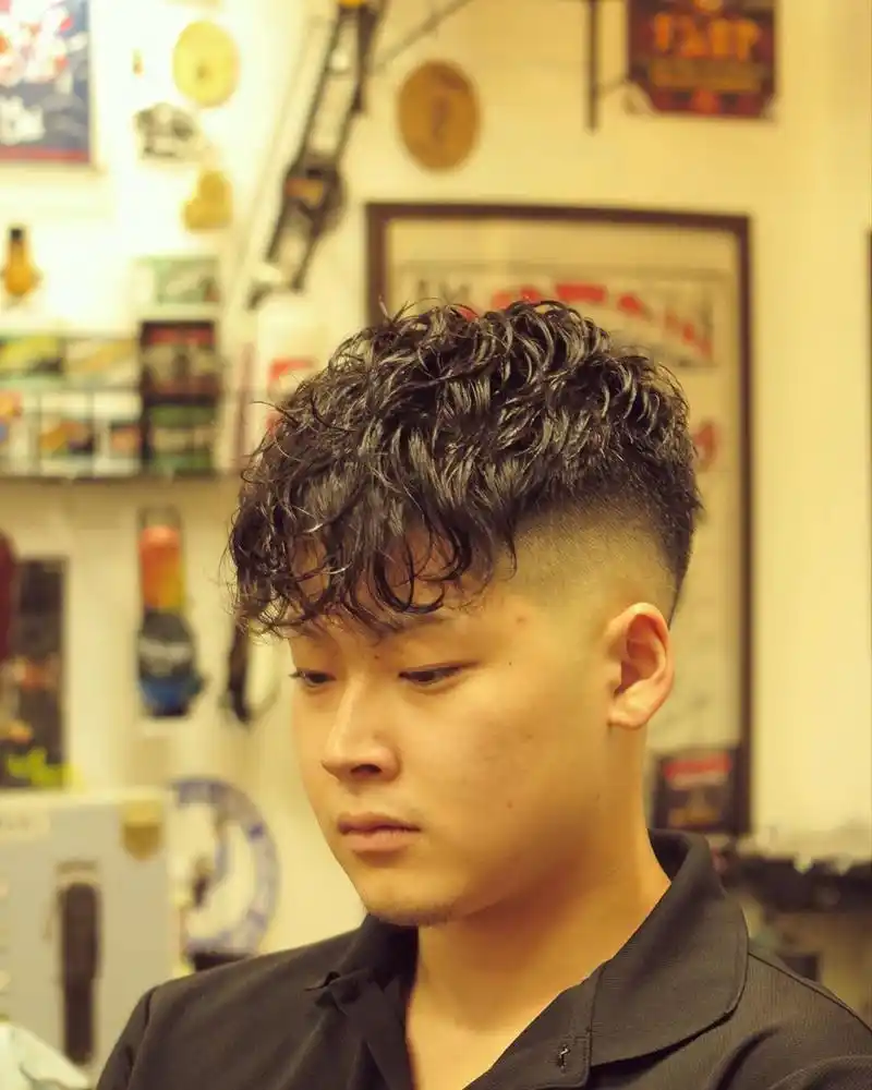 一看就很精神的男发13款,时尚有型显帅气,适合大多数男士_头发