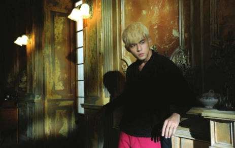 《jay》到2012年《十二新作》,12张专辑,12首金曲先后亮相之后,周杰伦