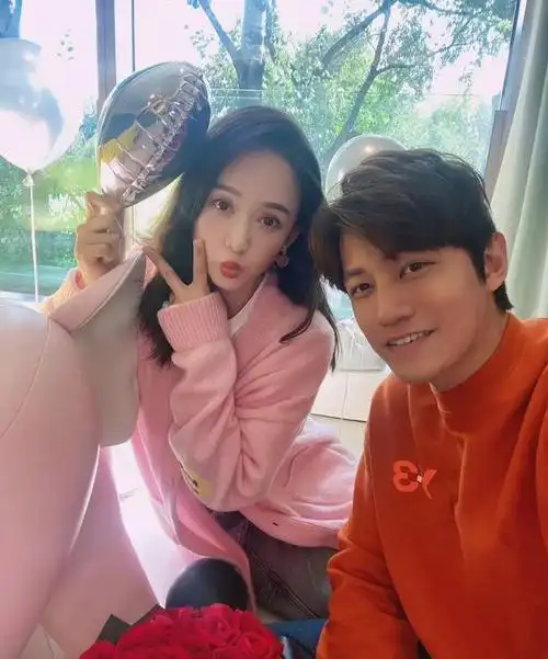 曾伟昌 (陈乔恩丈夫)