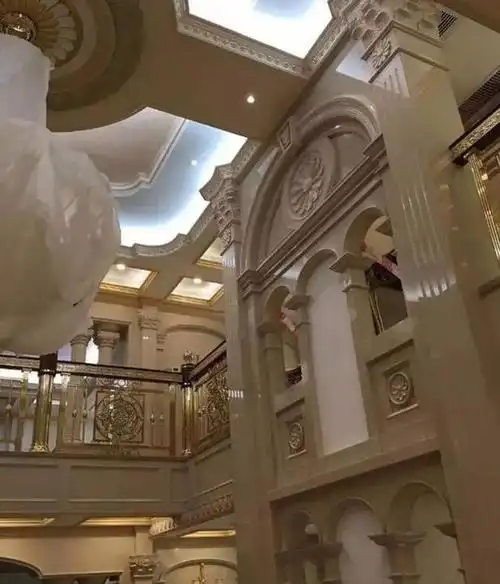 晒晒周杰伦如今住的豪宅,装修像公主城堡,把昆凌都宠爱成公主了