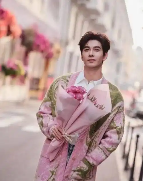 黄俊捷被富婆包养倪妮交大佬男友阮经天宋祖儿恋情曝光贾玲奥斯卡影后