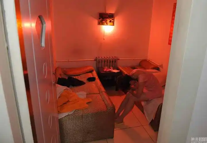 03 盘点近年来各地扫黄现场