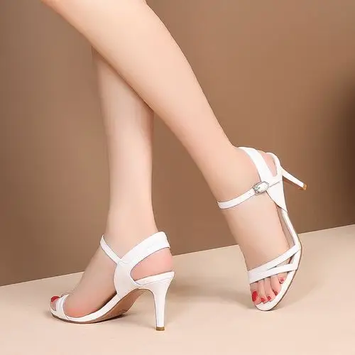女式凉鞋-2020年夏季女式鱼嘴凉鞋女一字扣带牛漆皮细跟高跟鞋真皮