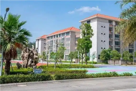 关注!泉州五中桥南校区揭牌!