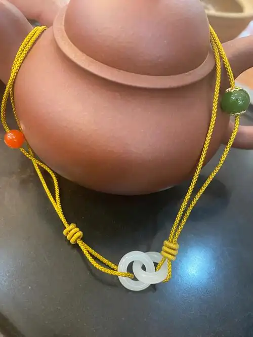 新疆和田玉籽料双环锁骨链