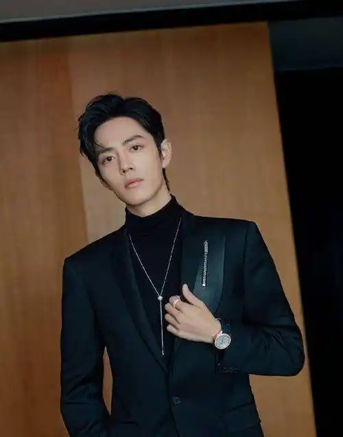 有一种"帅"叫肖战穿西装,化身霸道总裁,真不愧是男主脸