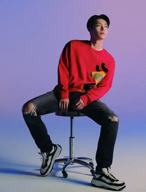 张艺兴ck全球代言人