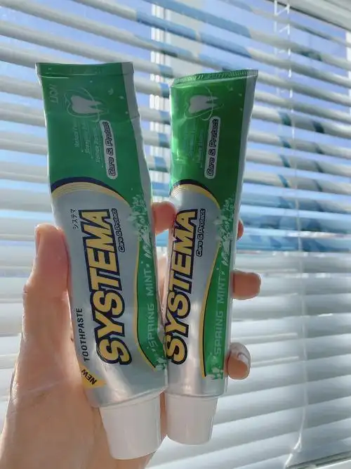 两只泰国systema绿管牙膏现货清爽敏感美白牙齿牙膏