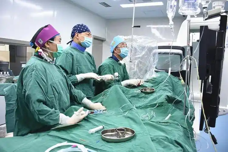 心脏冠脉支架7500元降至590元,在宝鸡高新医院率先执行!_患者