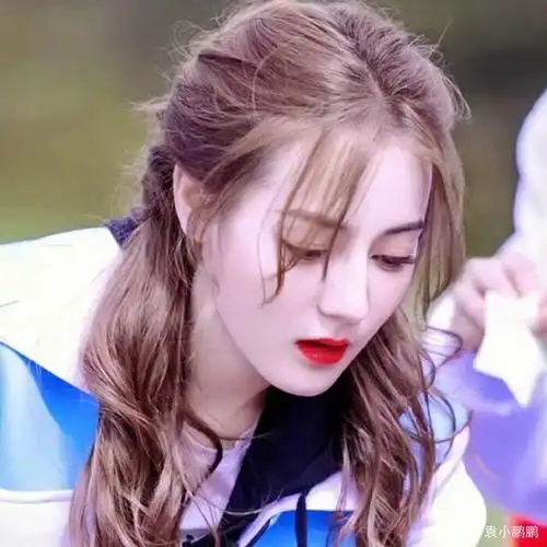 迪丽热巴霸气头像,迪丽热巴最美头像,展示出女王风范!