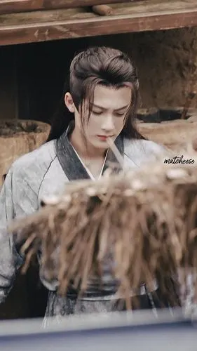 最近在看《杀破狼》小说,顾昀人设好好,演好了或许会小爆一把 我搜了