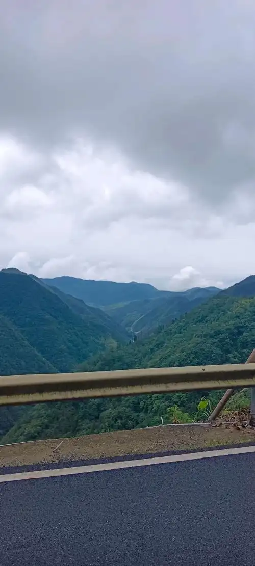 一起看看大山深处的风景#大山深处自然美山清水秀好风光 - 抖音