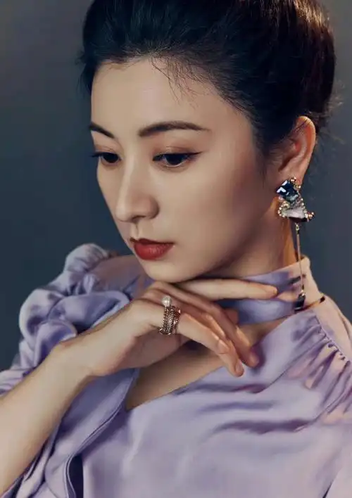 "沈眉庄"斓曦跳舞被吐槽,疑似发福,网友:难怪甄嬛擅舞你擅琴