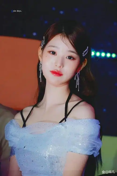 韩国女星张元英身穿无袖衣裳大秀香肩!雪肤玉貌性感撩人