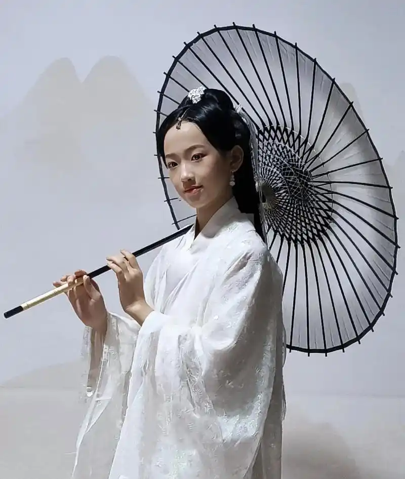 艺术照 #写真 #古装造型,#白素贞,首次尝试古装造型,期 - 抖音