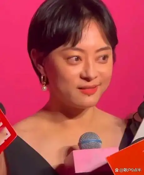 孙俪这些年都经历了什么?颜值以肉眼可见的速度在下滑.