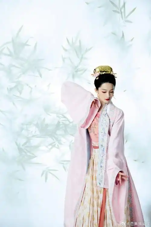 李沁春晚宋韵古装大片##李沁好漂亮