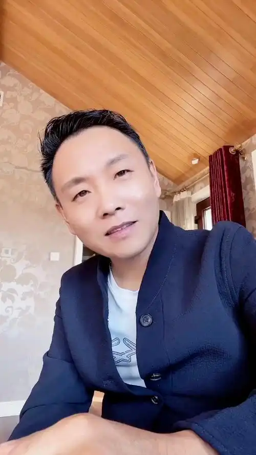 祁隆老师的歌曲#时光飞逝,珍惜眼前!《一生最爱的是你》-全民小视频