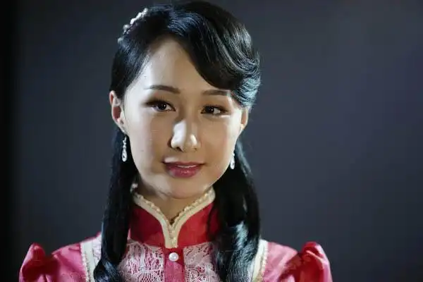 雷佳音现实老婆图片雷佳音的老婆是演员翟煦飞.