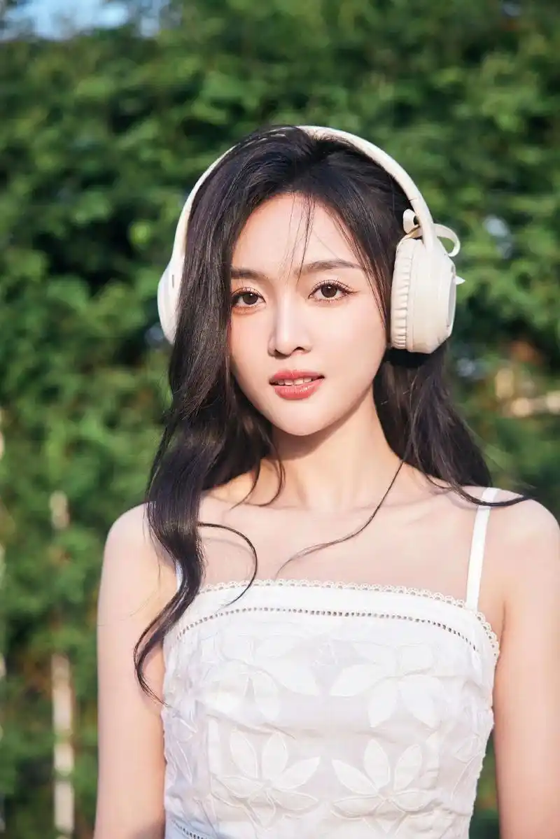 带上耳机95心跳同频95,好清新的宣仪学姐#吴宣仪 #甜美女 - 抖音