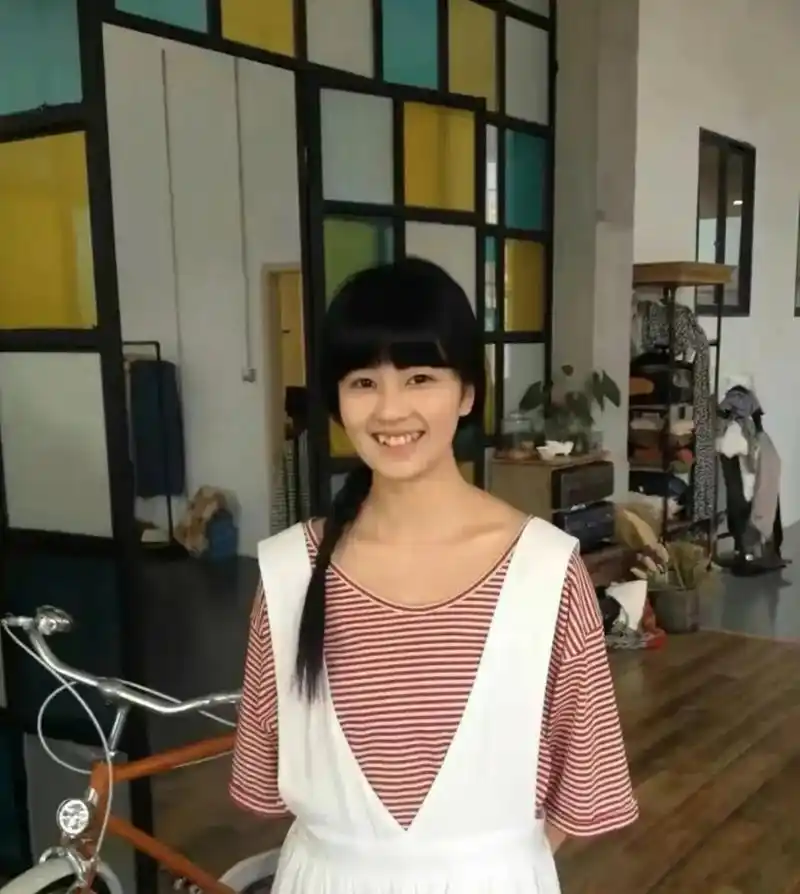 白鹿整牙前后对比照,其实底子一直都很好