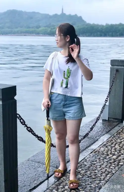 身高160体重120斤的女胖子平常应如何穿搭