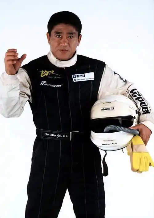 柯受良病逝19年了,遗孀宋丽华的选择令人泪目_曾志伟_因为_摩托