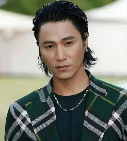 一条动态,戳穿了陈坤的"现状",原来王菲早已看穿一切