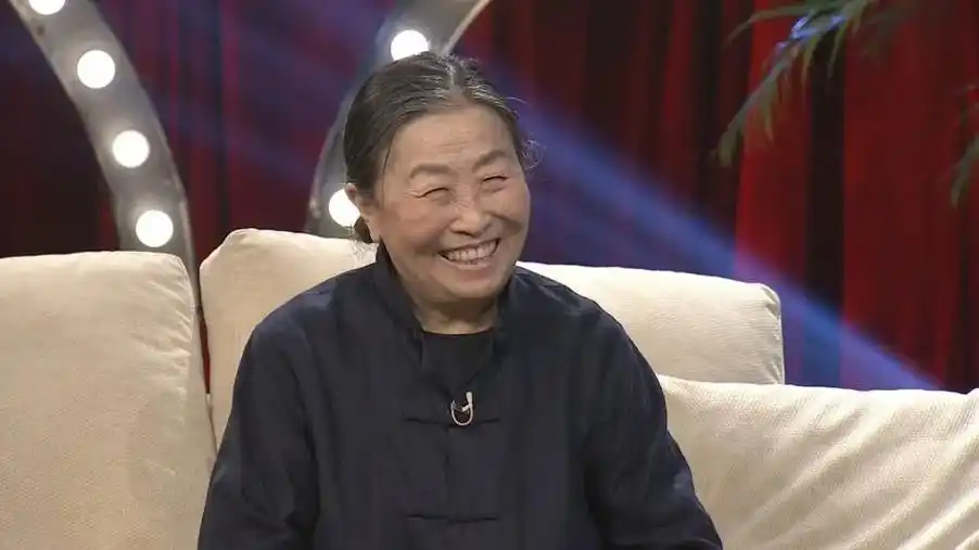 张少华的丈夫简介张慧宝(妻子离世后,守着40平米小家,守着爱情)