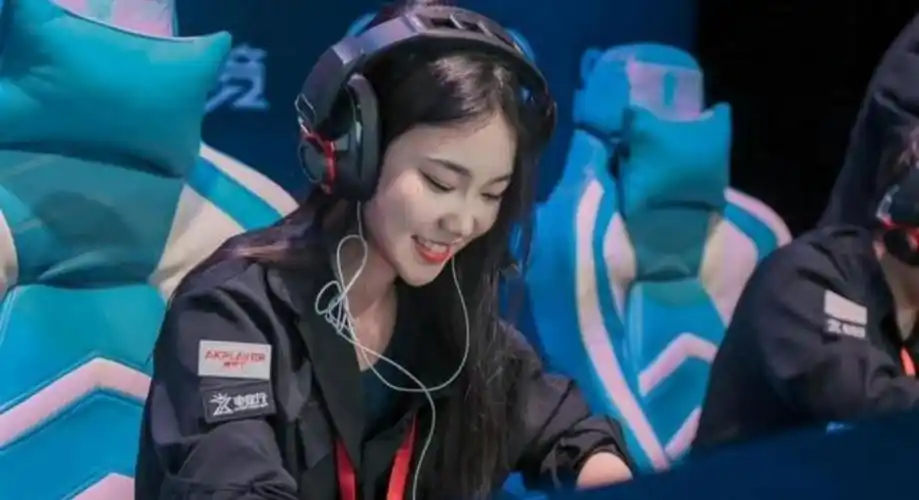 甜甜珂好心办坏事,帮女队说话反遭质疑,官方发布违规证据_腾讯新闻