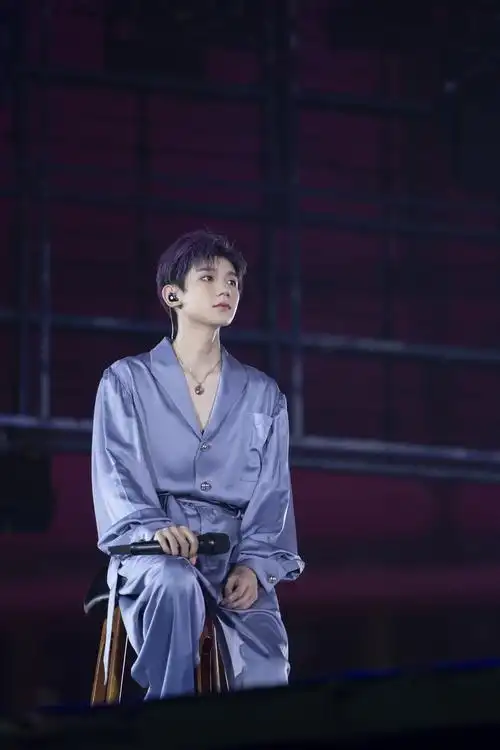 王源《tfboys六周年演唱会》