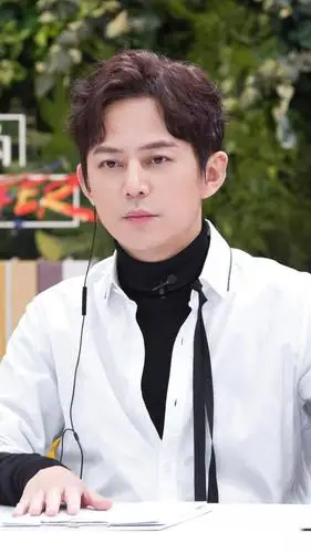 主持人何炅,写真照