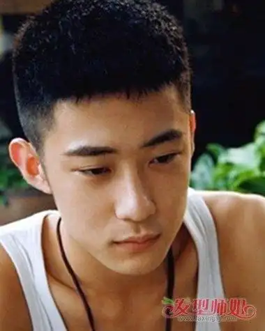 今秋男生怎么剪寸头显帅气好看 潮男剪短寸头恰同学少年正青春(3)