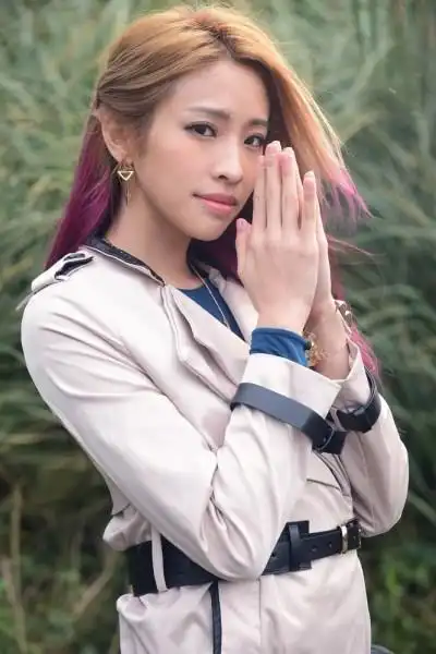 袁咏琳_演员_作品_个人资料_简历_生日_经历_留言 - 酷乐米