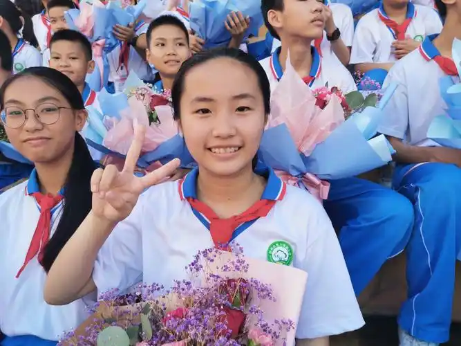 2020年六年级学生毕业典礼照片(1)