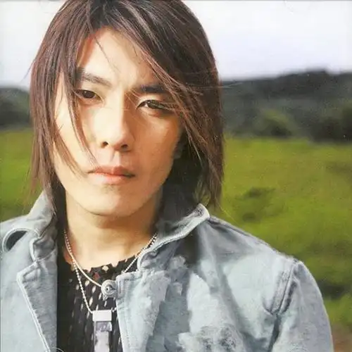 歌手阿杜宣布复出减肥24斤透露抑郁症已好转3